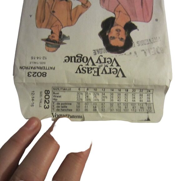 Very Easy Very Vogue Women's Vintage Sewing Pattern Dress Jacket Size 12-16 - Picture 4 of 5
